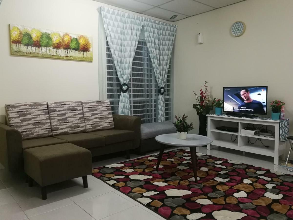 A1-04-03 Damiana Apartment Танджунг Малим Екстериор снимка
