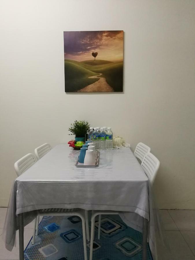 A1-04-03 Damiana Apartment Танджунг Малим Екстериор снимка